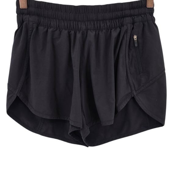 Lululemon Womens 8 Black Tracker Short V 4" Inseam - Picture 4 of 12